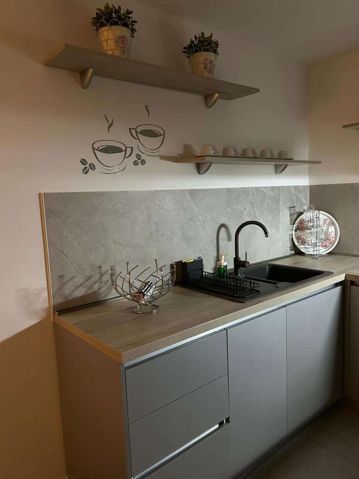Apartment Mm Zore *